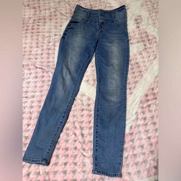 Jeans - Picture 2 of 6